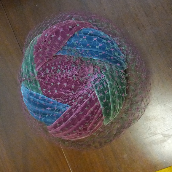 Vintage woman's hat - Picture 4 of 4